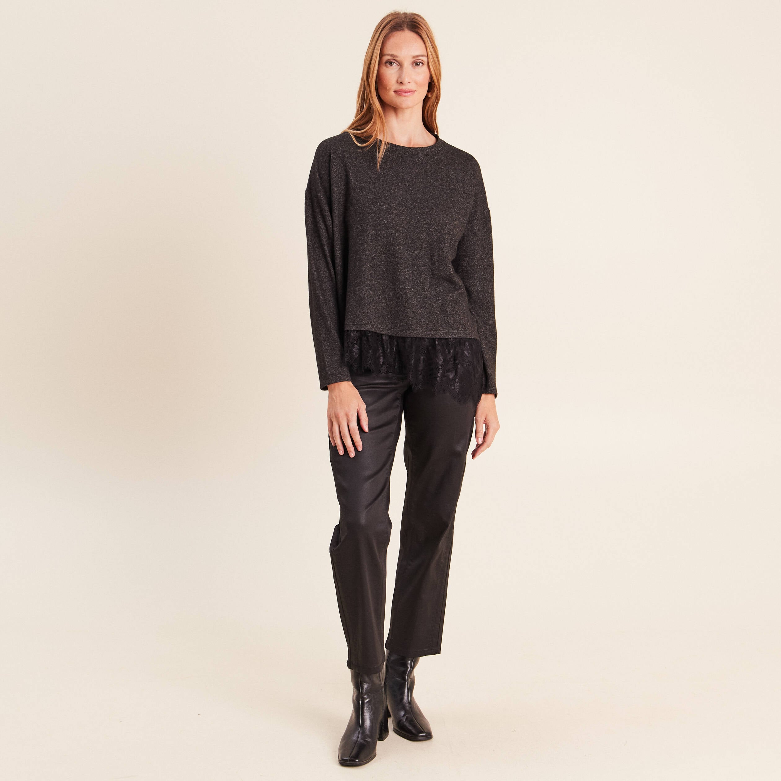 Pull col rond manches longues dentelle gris fonc&eacute; femme