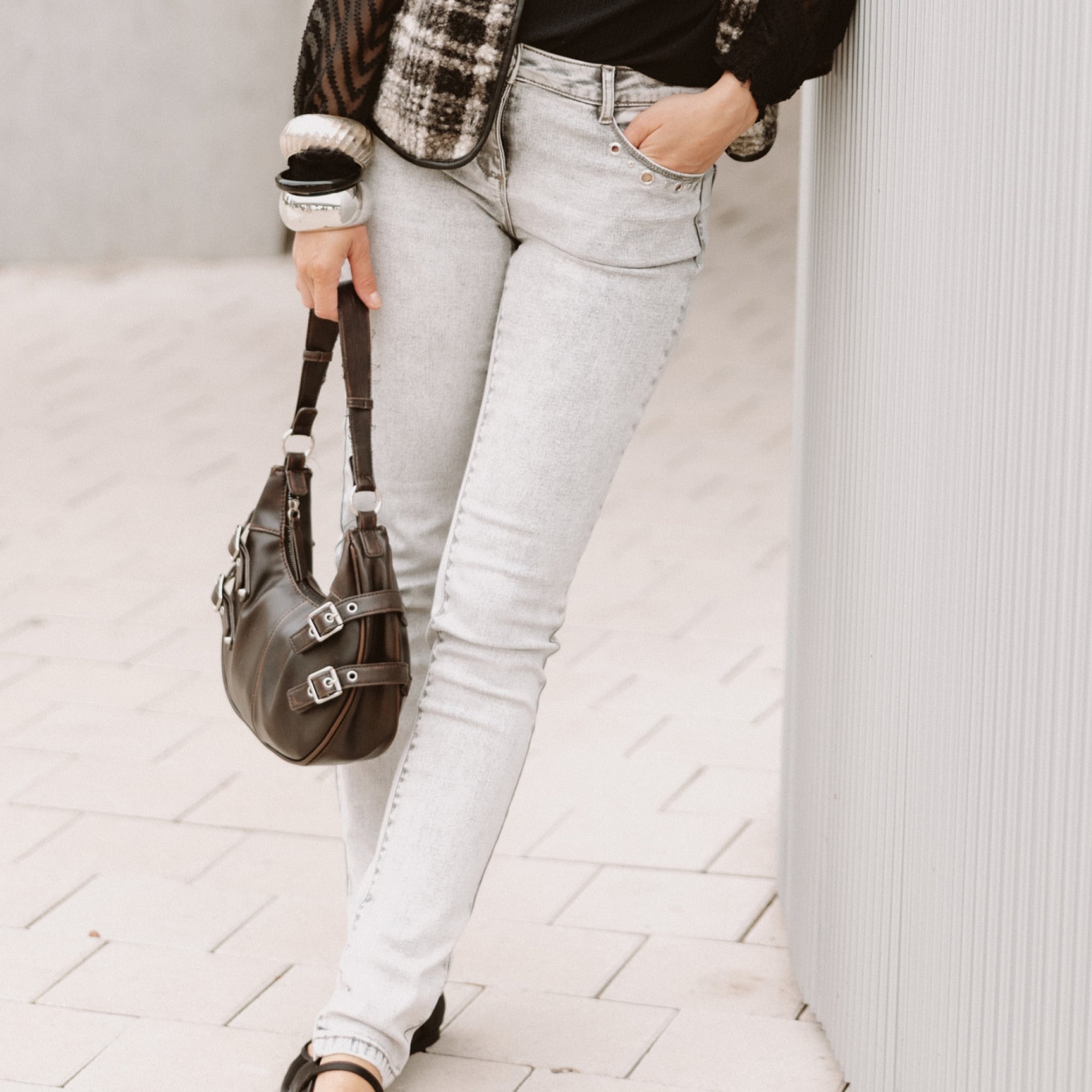 Jean ajust&eacute; taille bascul&eacute;e denim snow gris femme