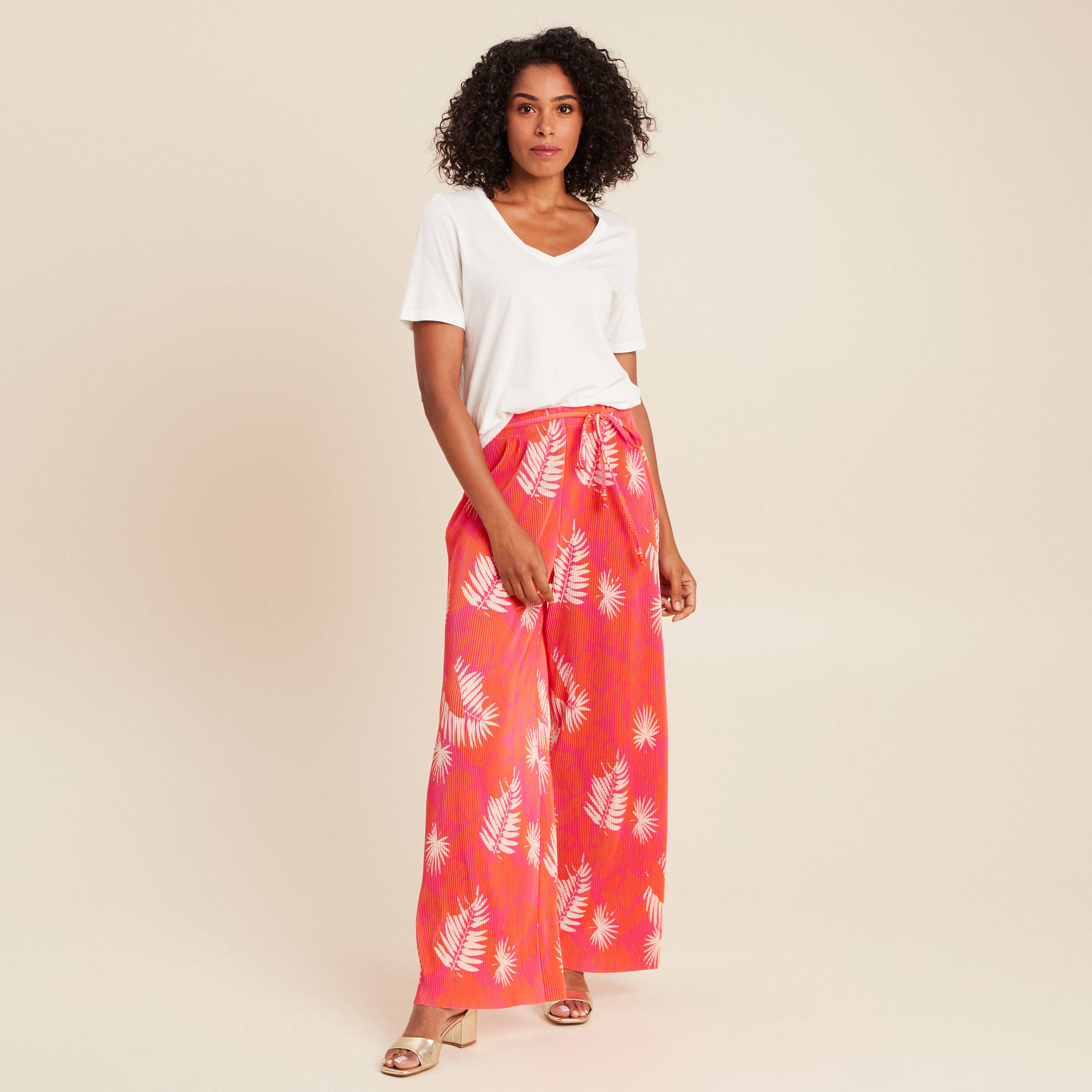 Pantalon coupe large taille haute pliss&eacute; rouge femme