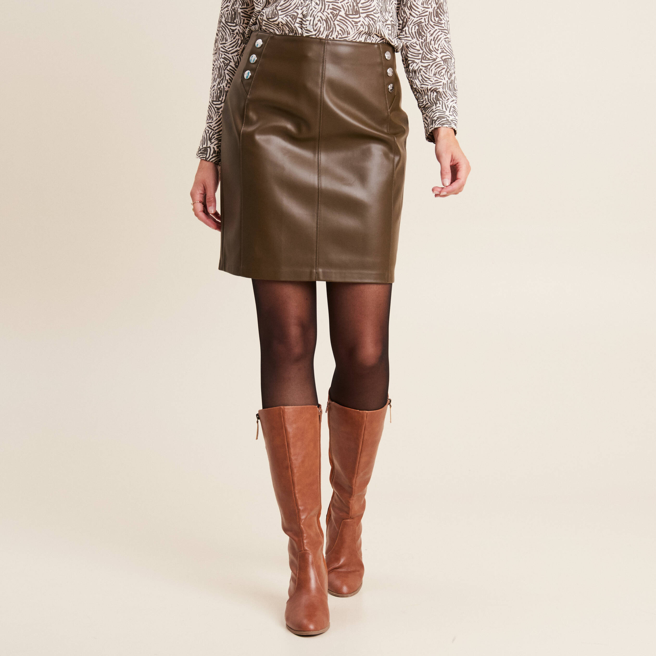 Jupe droite simili cuir vert olive femme