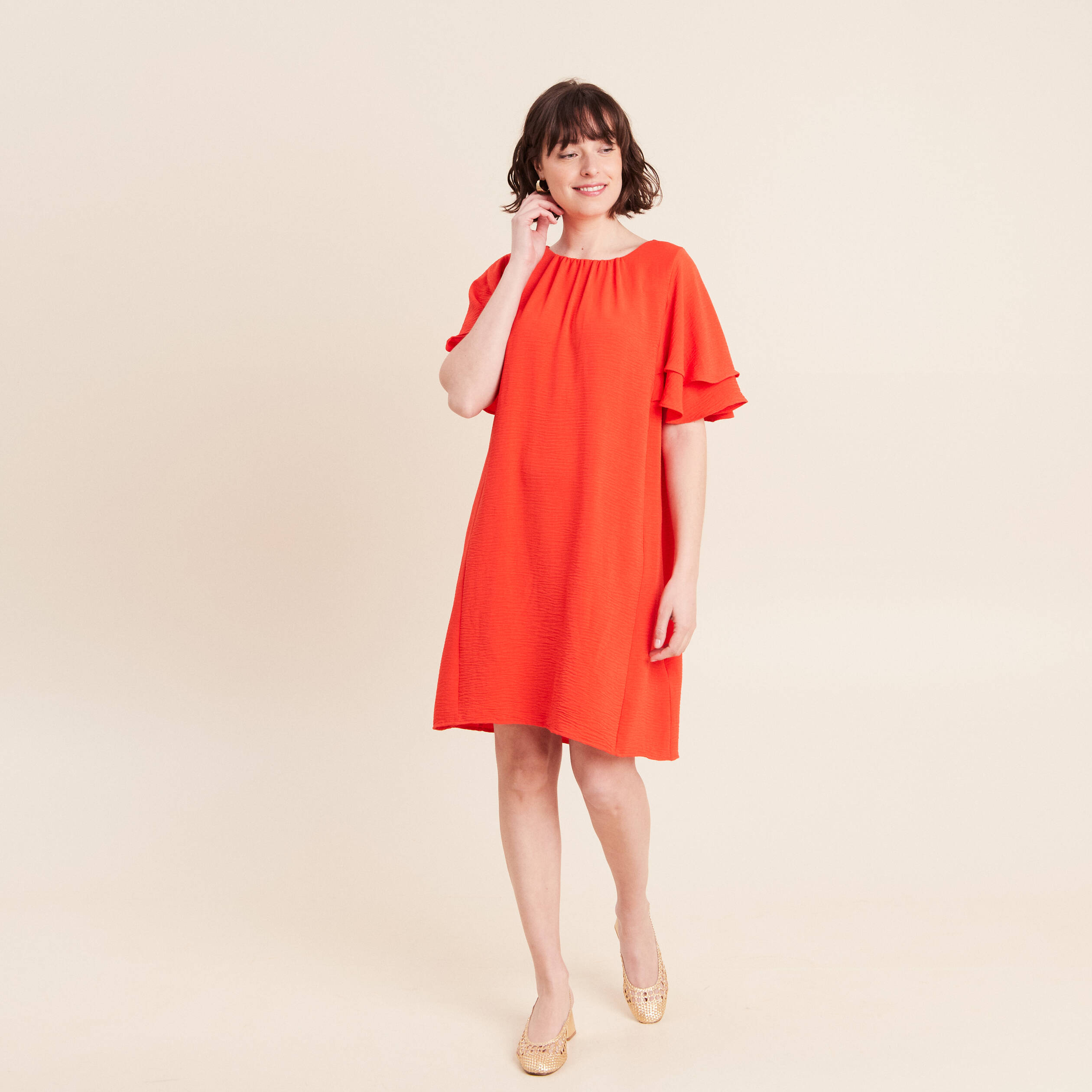 Robe courte &eacute;vas&eacute;e manches courtes orange fonc&eacute; femme