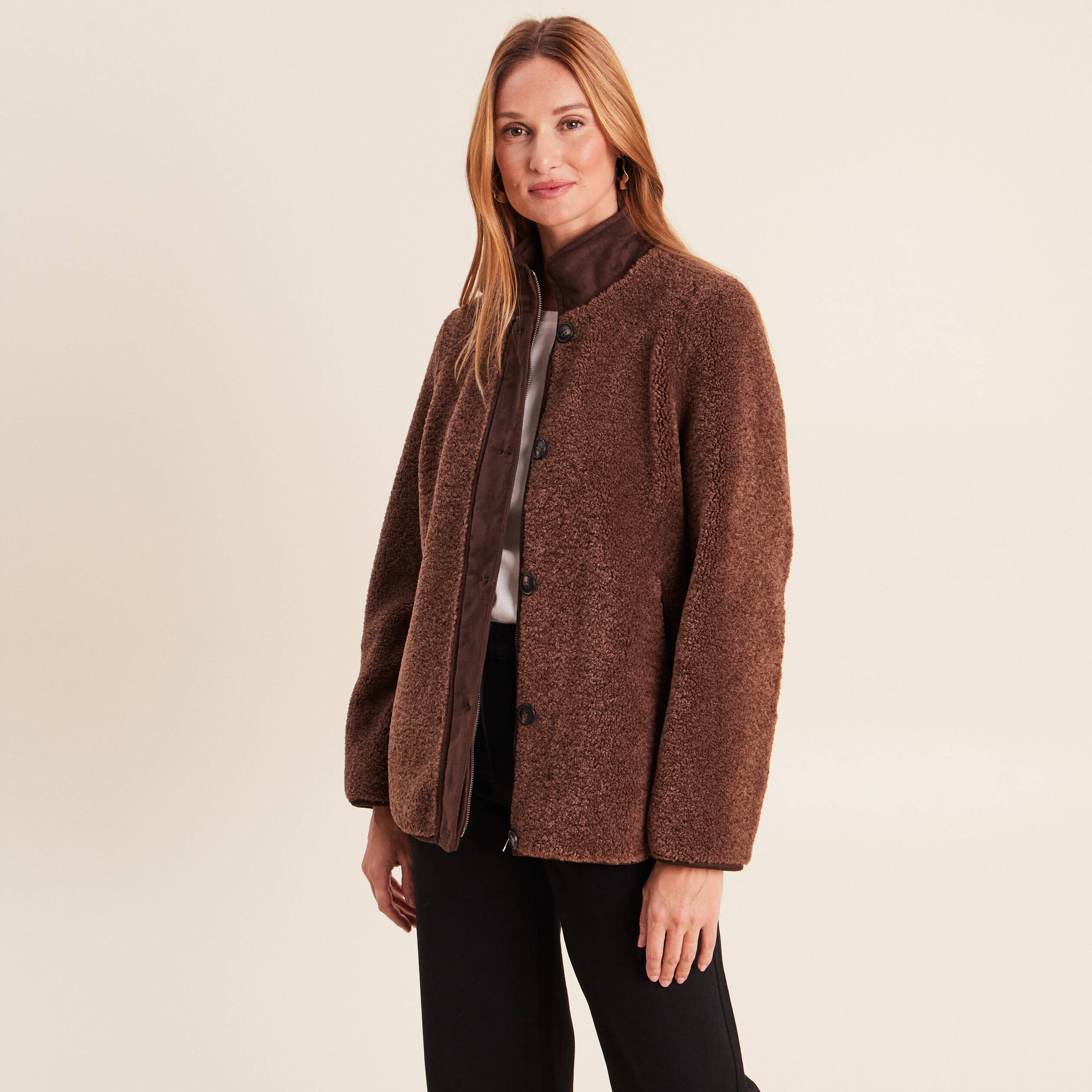 Manteau manches longues col montant marron fonc&eacute; femme