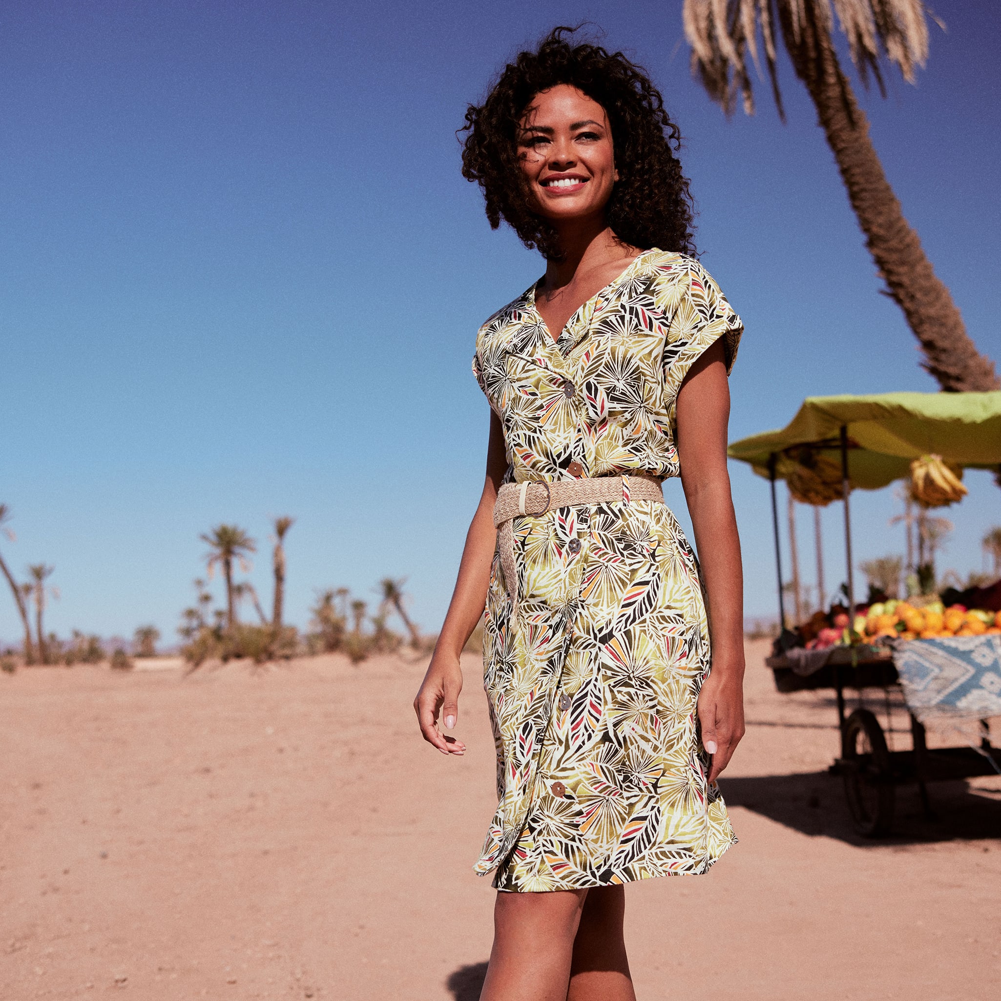 Robe droite ceinturée vert femme