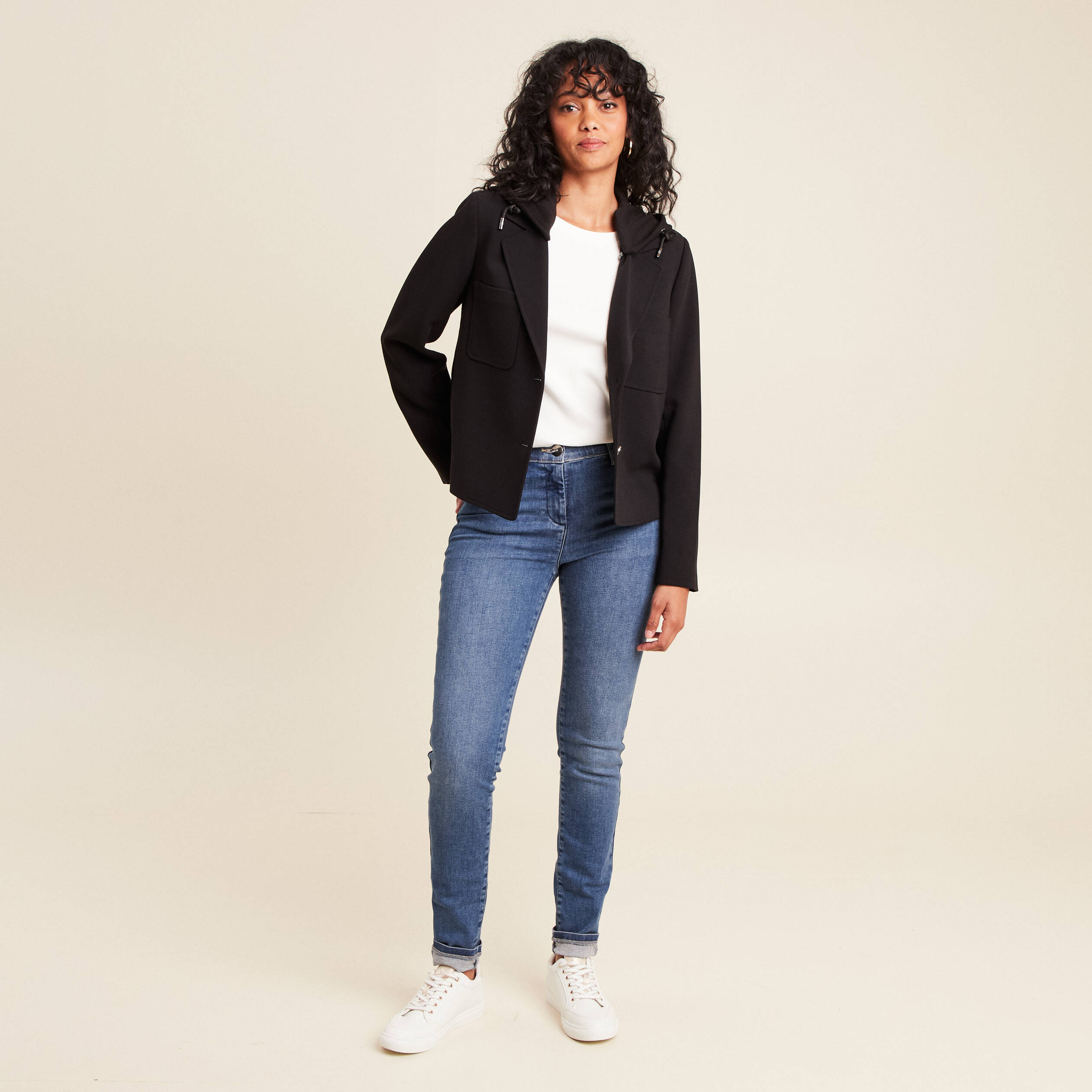 veste cintree doublee avec capuche noir femme veste cintrée doublée avec capuche noir femme