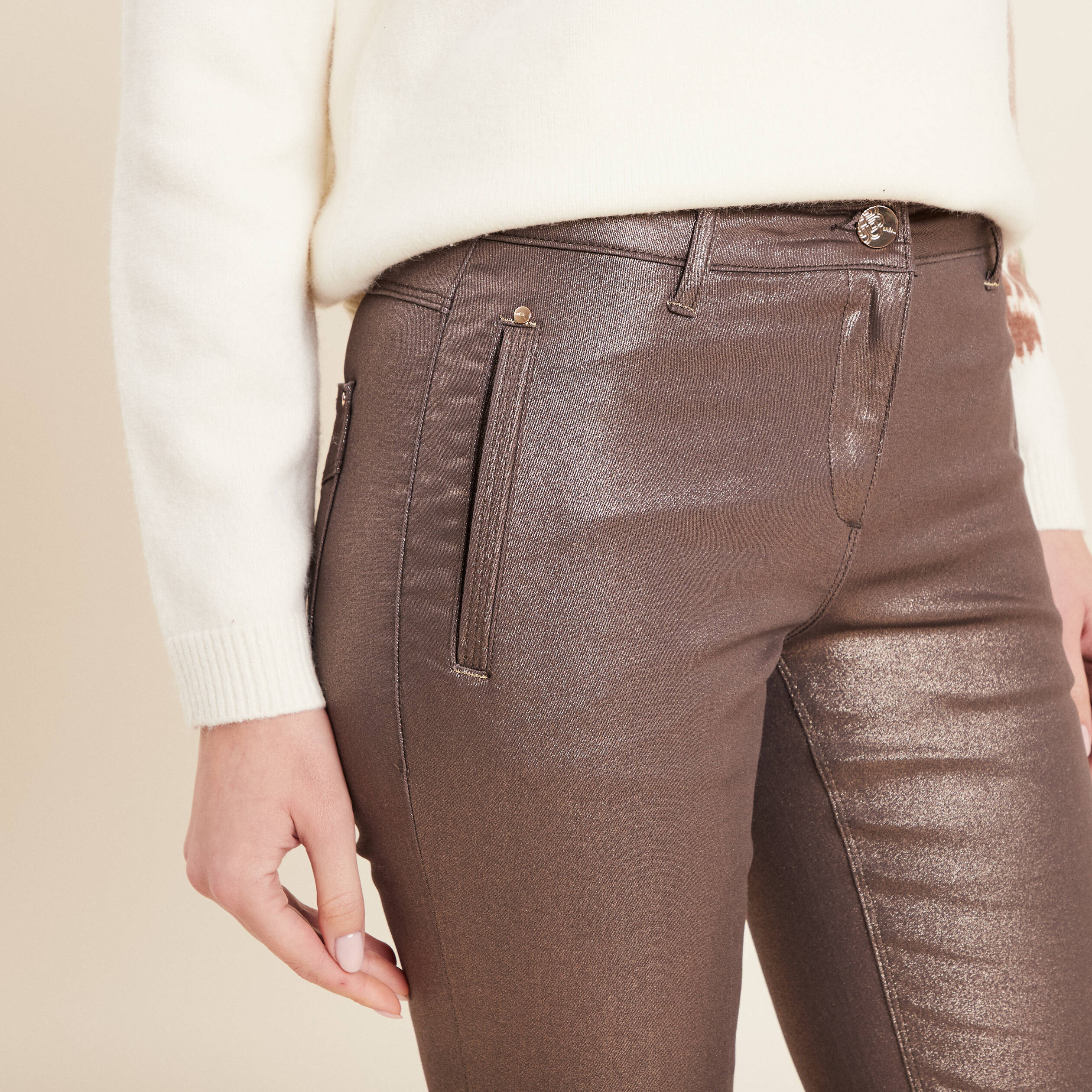Pantalon ajusté enduit 7/8ème sable femme