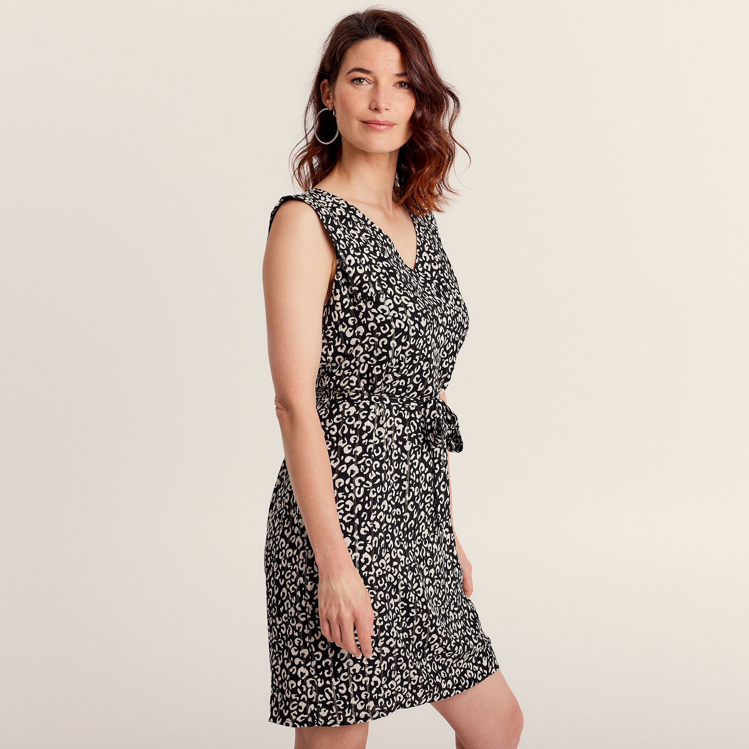 Robe droite ceinturée noir femme
