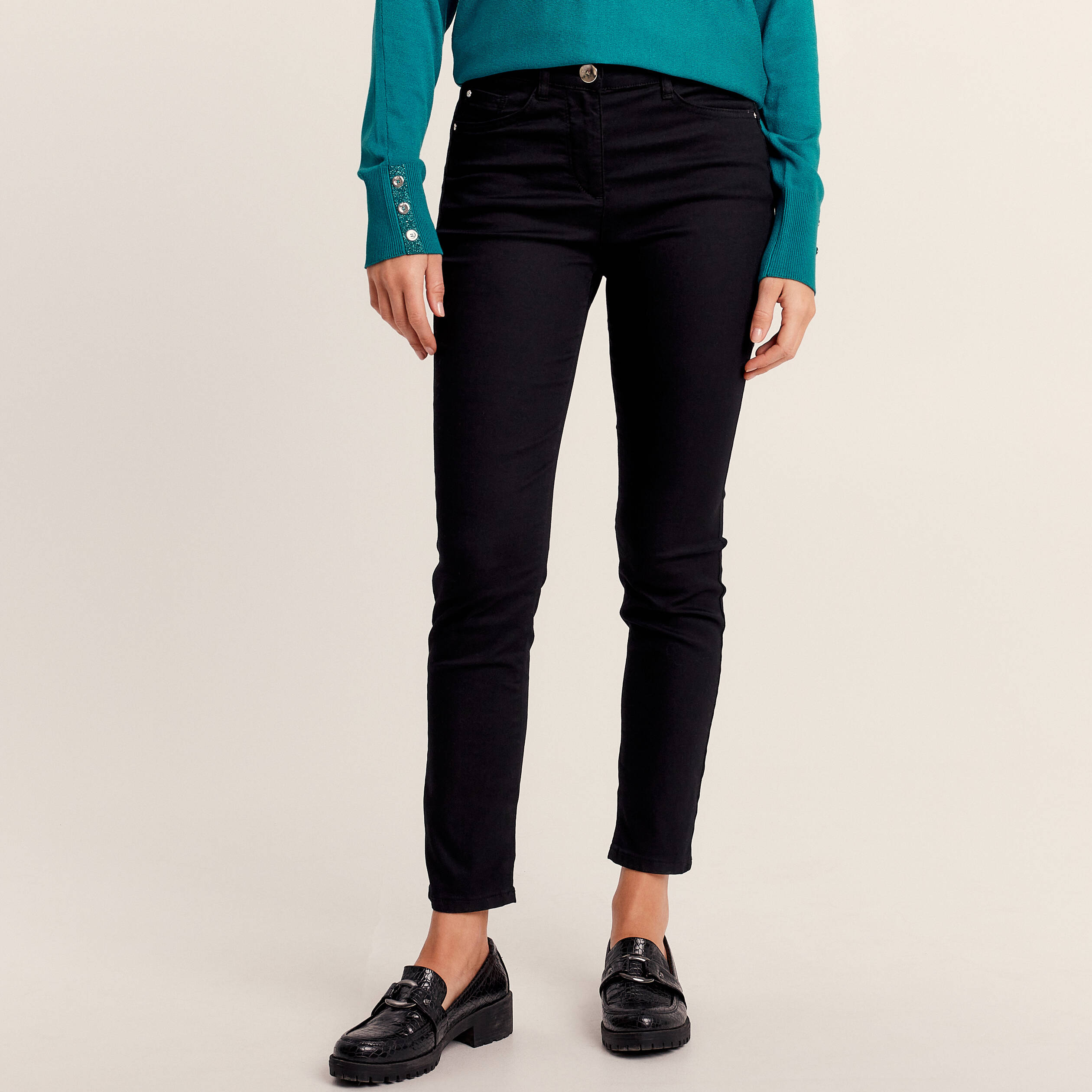 Pantalon léger taille standard 7/8ème noir femme