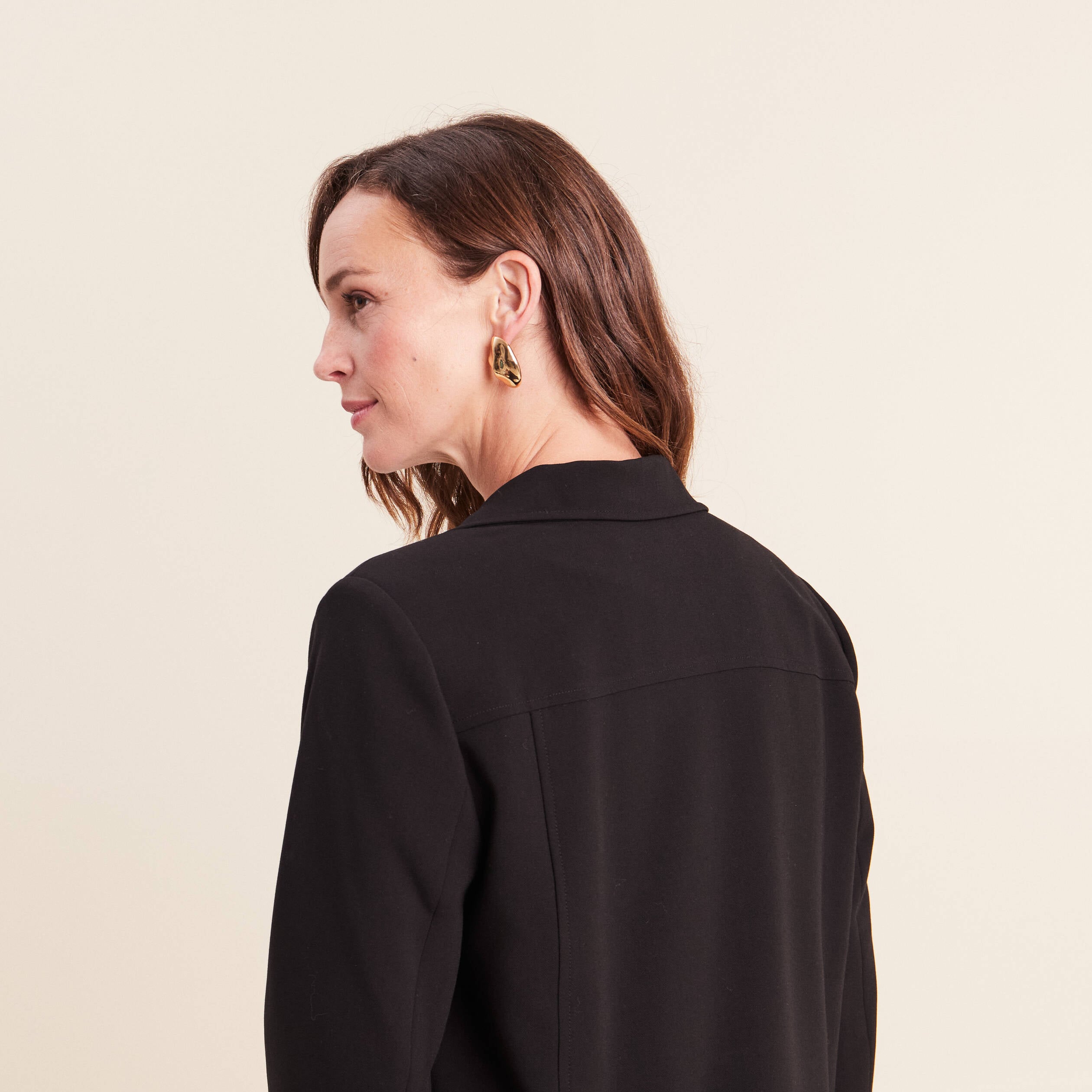 veste cintr&eacute;e doubl&eacute;e avec capuche noir femme