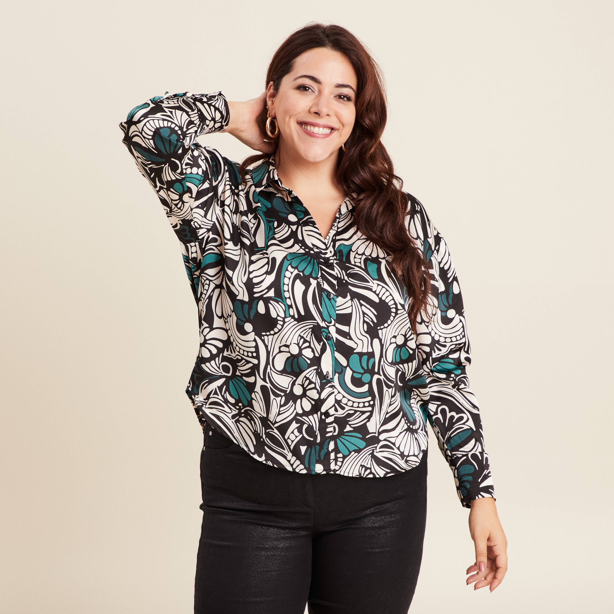 Chemise manches longues satin vert foncé femme