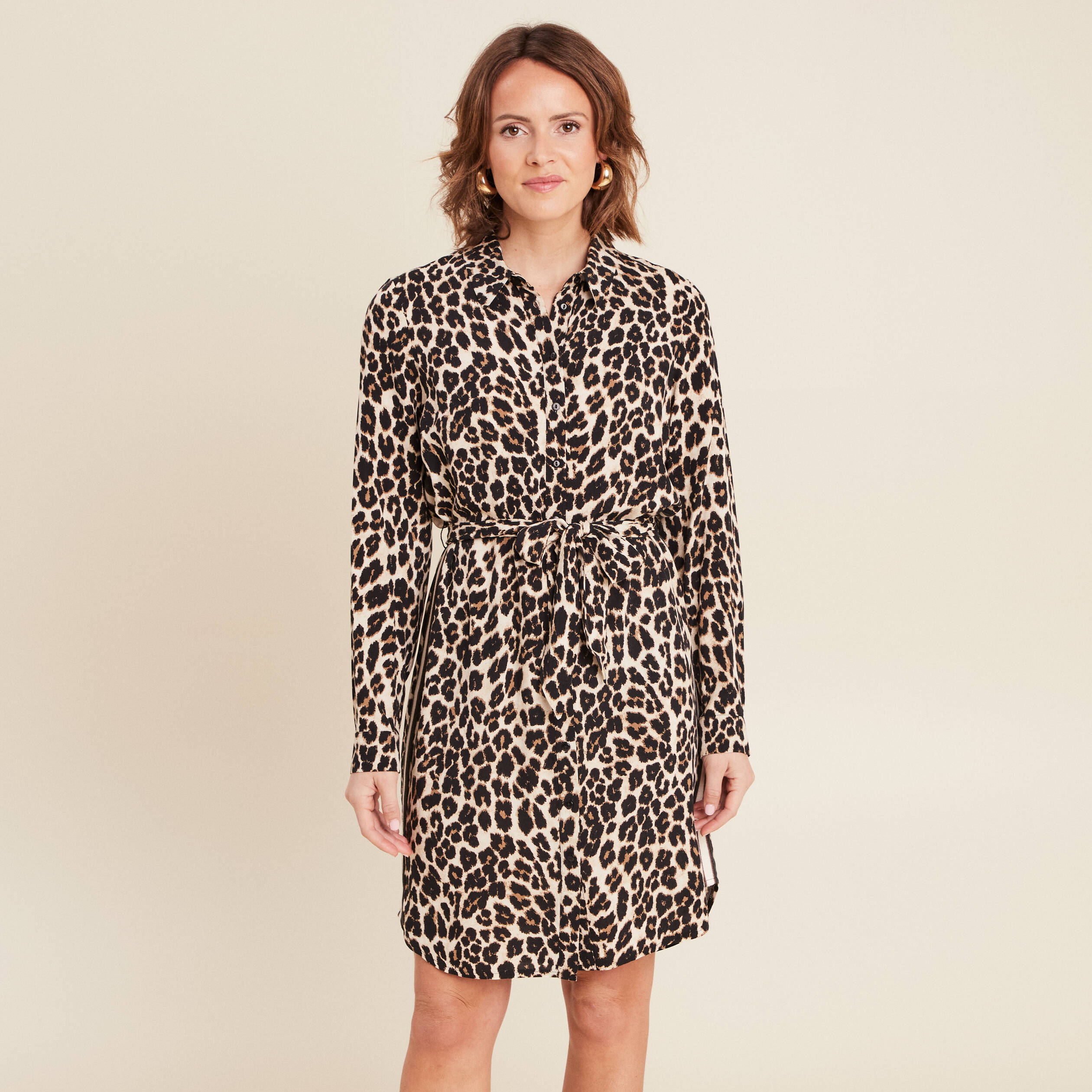 Robe droite fluide ceinturée creme femme
