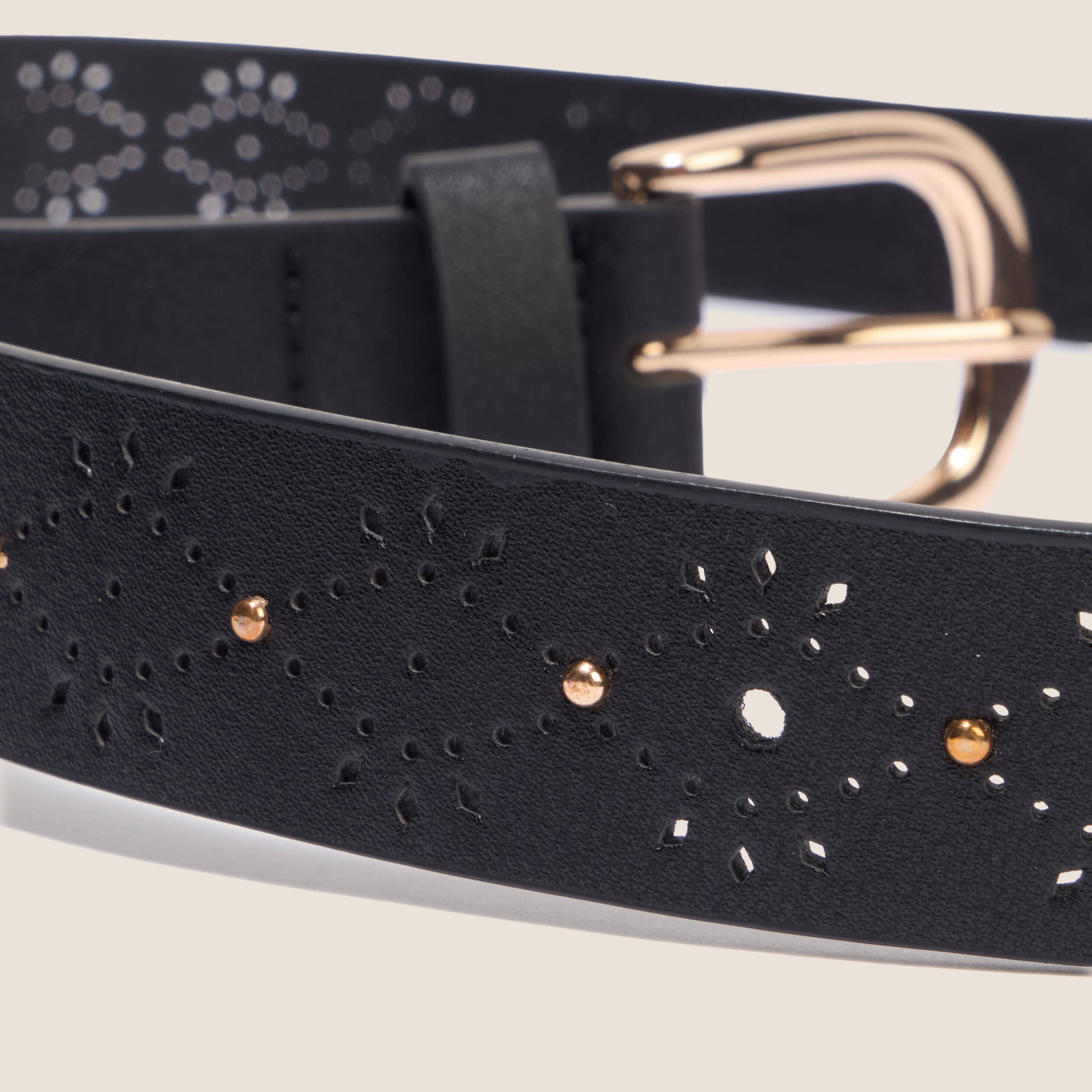 Ceinture fine ajour&eacute;e noir femme