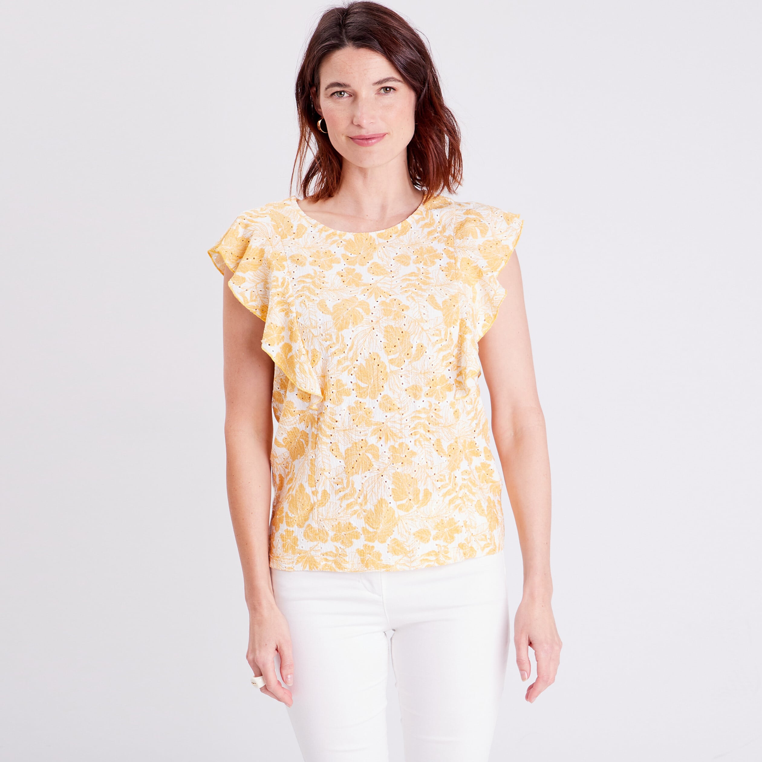 T-shirt manches courtes ajour&eacute; jaune moutarde femme