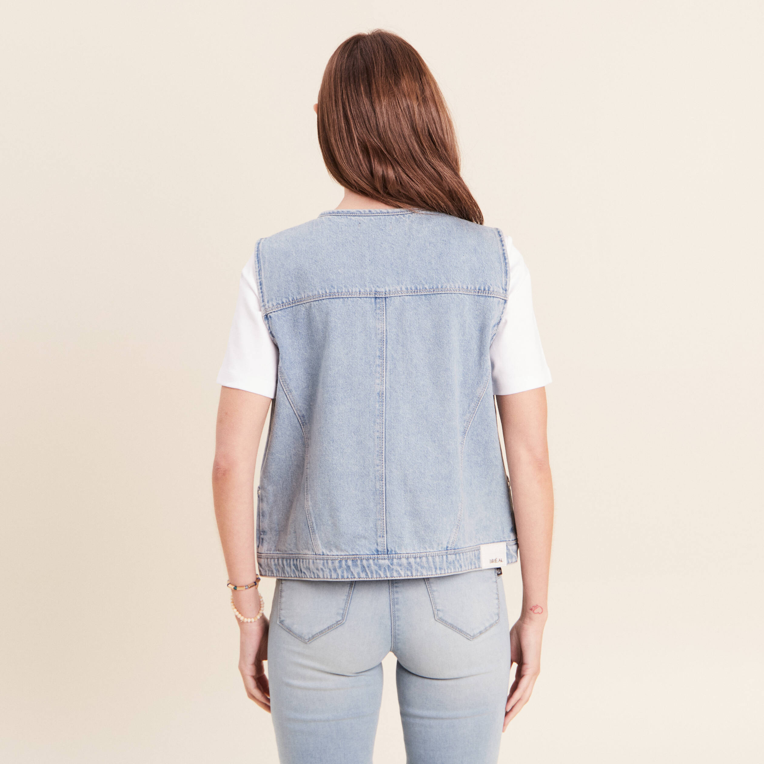 Veste cintr&eacute;e sans manches en jean denim double stone femme