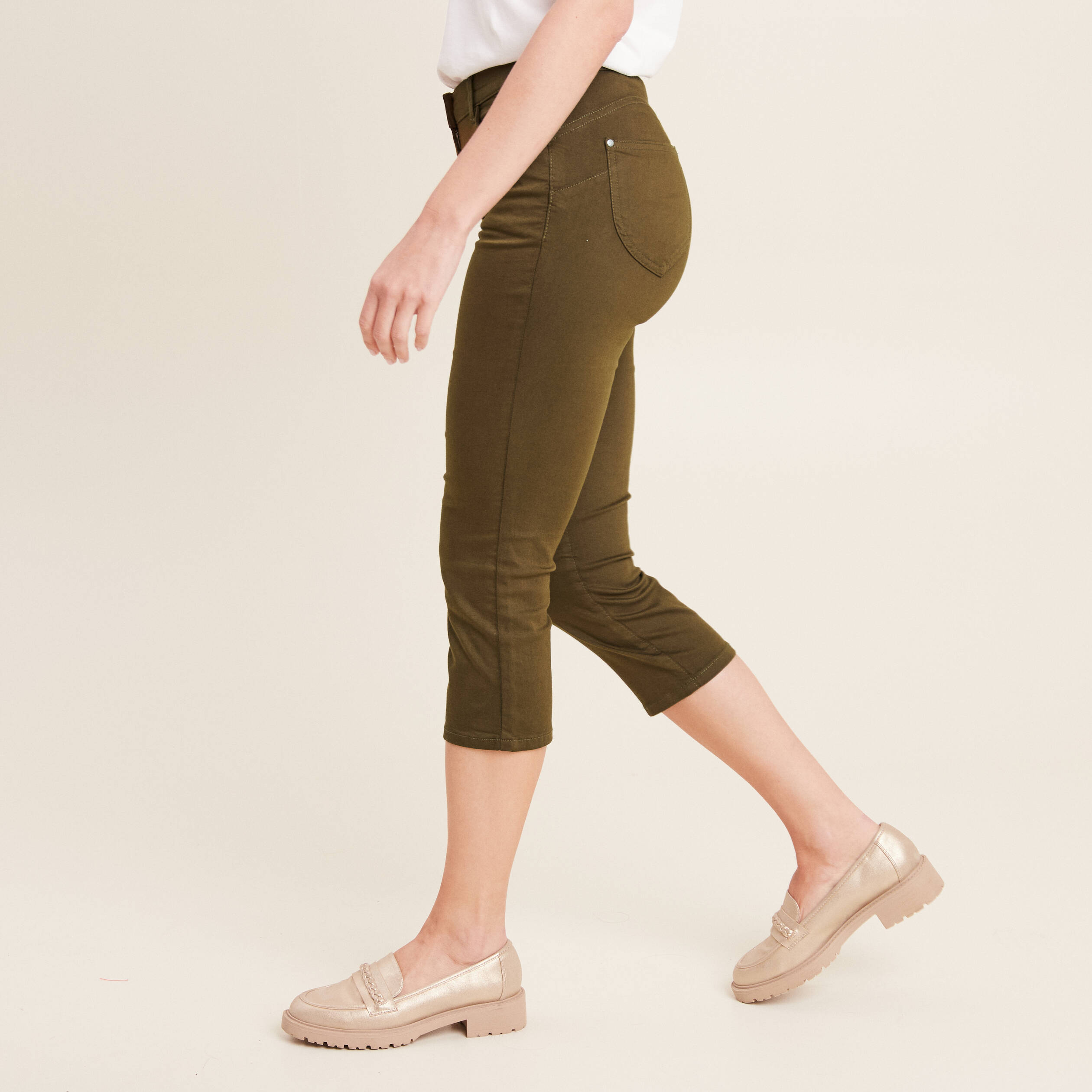Pantacourt droit taille standard vert kaki femme