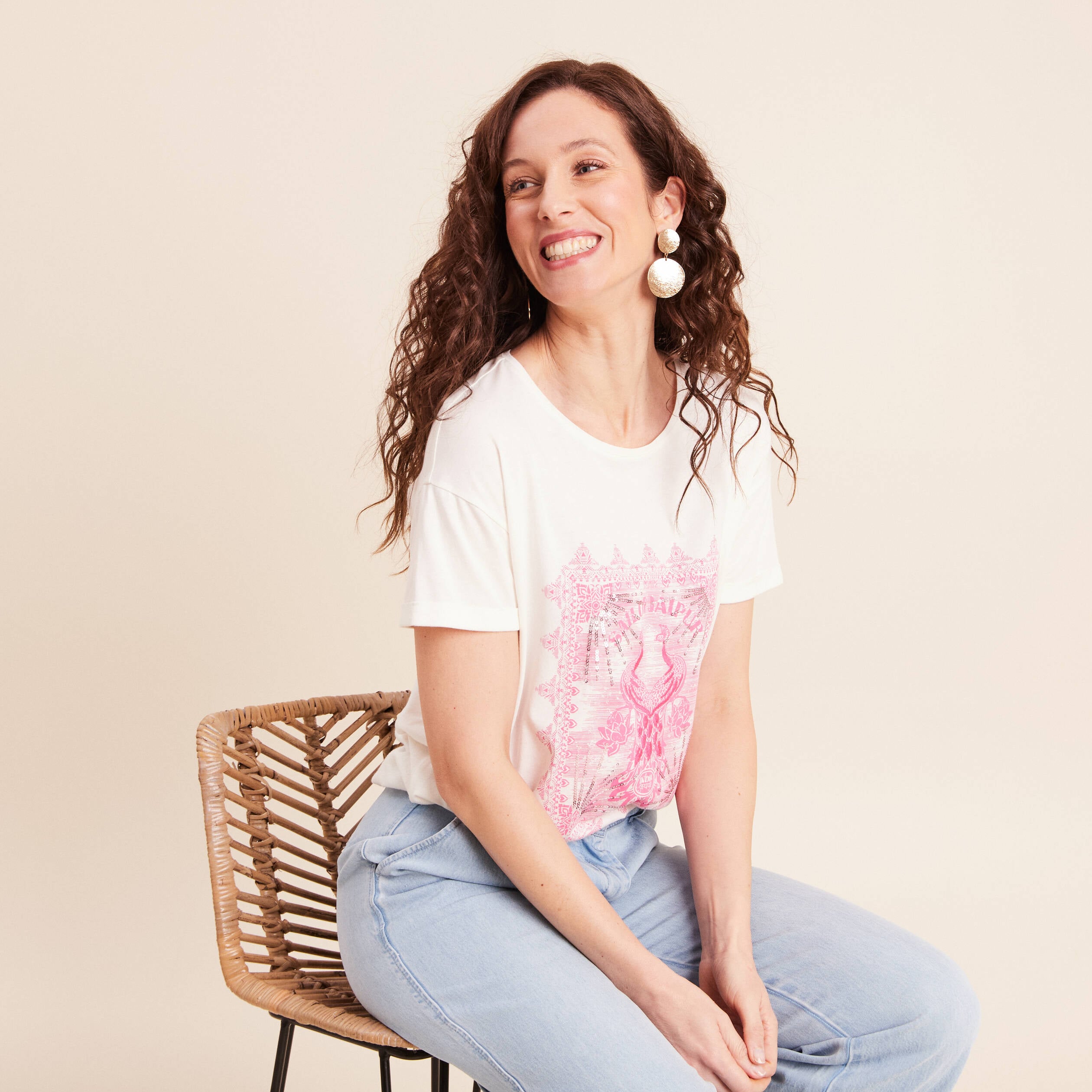 T-shirt col rond manches courtes brod&eacute; ecru femme