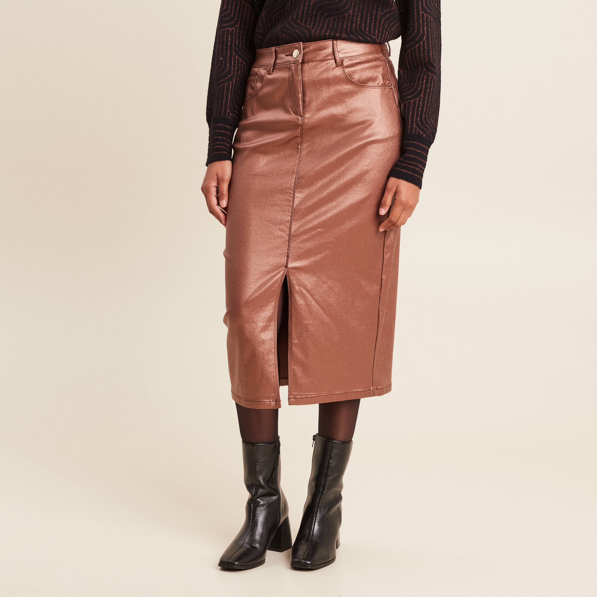 Jupe midi droite enduite couleur cuivre femme